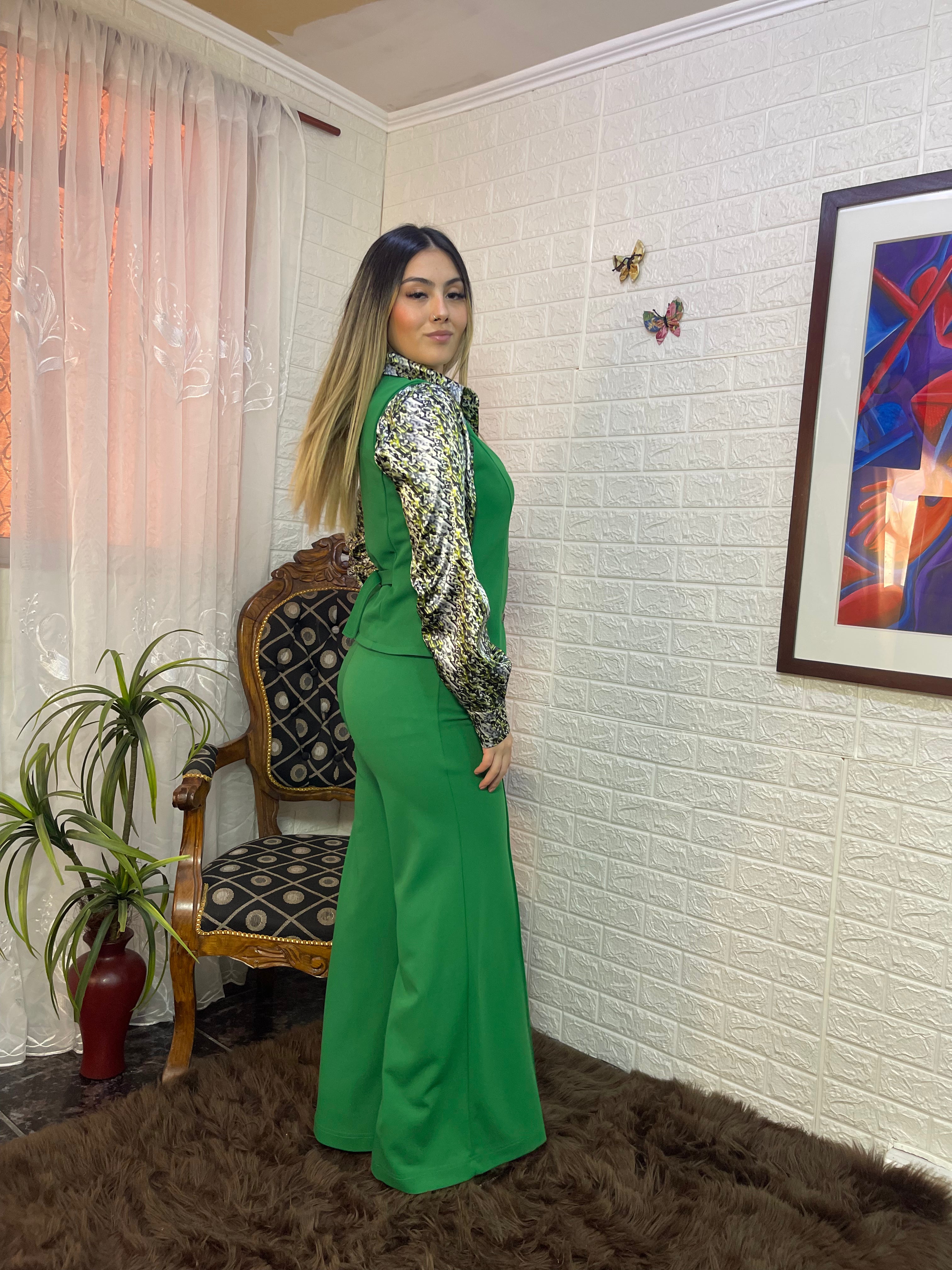 Conjunto Megan